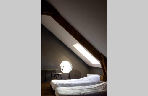 Anhee House | La Classe - Former school of the village of Denée