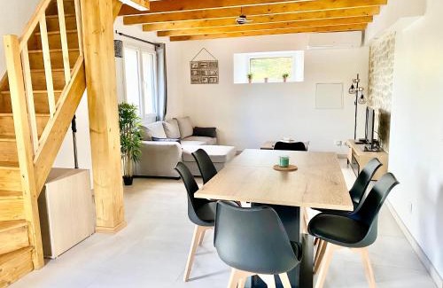 L'Epine House | LA Conciergerie 05 - Gîte de la coopérative - Superbe Maison à L Epine - Wifi - 4 à 6 personne