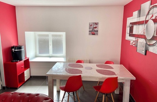 Flamanville Apartment | La Content'ine