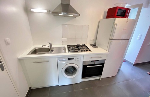 Flamanville Apartment | La Content'ine
