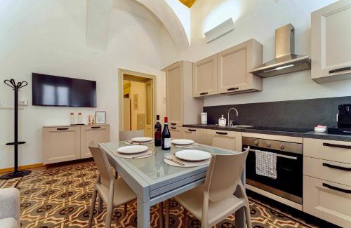 Novara Apartment | LA CORTE - alloggio signorile nel cuore di Novara