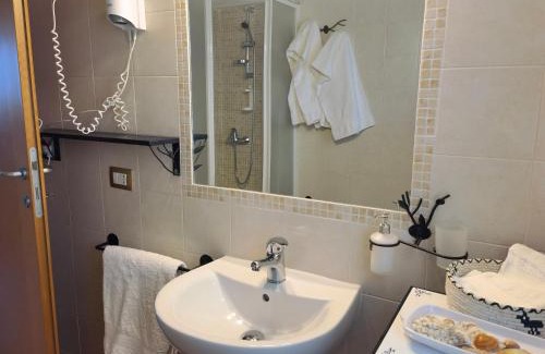 Tresnuraghes Hotel | La Corte degli Ulivi - Albergo Rurale