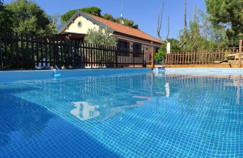 Nicolosi Villa | La dimora del verde con piscina