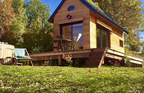 La Roche-des-Arnauds Cabin | La Dormance Comfortable wooden cabin