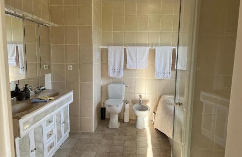 Baie du Cotentin Bed & Breakfast | La Fiere Bridge Guest House