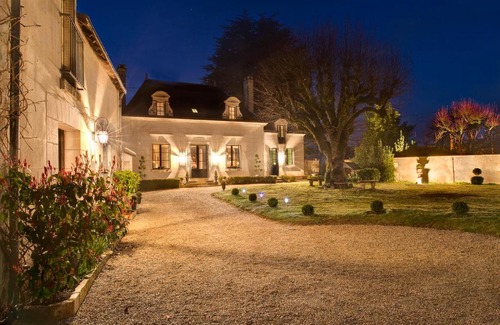 Saint-Julien-de-Chedon Bed & Breakfast | La Folie Saint Julien