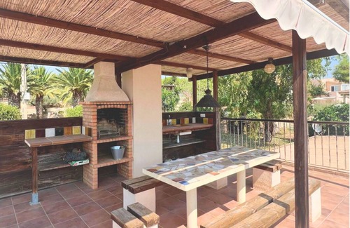 Costa Dorada House | La Font - Bungalow with private garden & pool by the sea