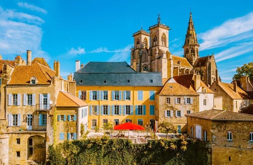 Semur-en-Auxois Bed & Breakfast | La Fontaignotte