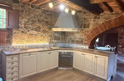 Gaiole in Chianti Villa | La Fornace di Tremoleto - Villa with exclusive pool in Chianti