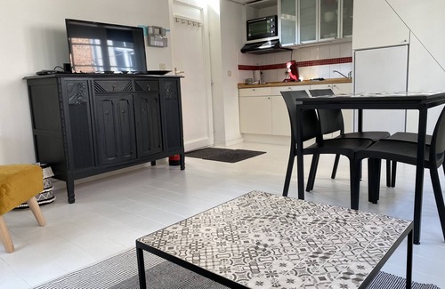 Dinant House | La Garçonnière de Wiertz – Esc’Appart