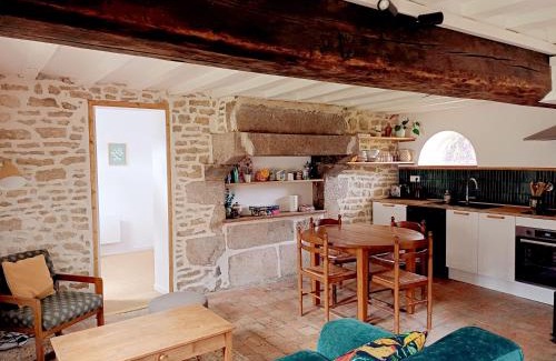 Alencon House | La Garencière - La Petite Maison