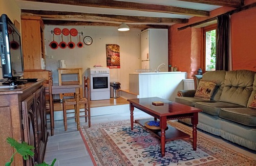 Melrand House | LA GRANGE A CONVERTED BARN IN THE BEAUTIFUL HAMLET OF TALROCH