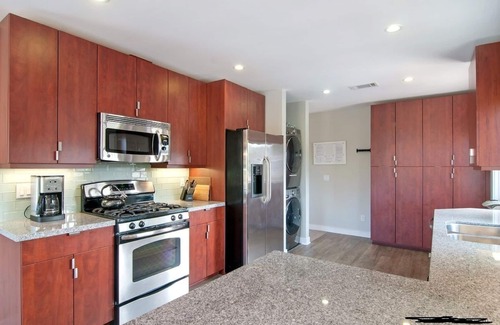 Beach Barber Tract Condo | La Jolla Beach and Village - Contemporary and Bright w/Partial Ocean View