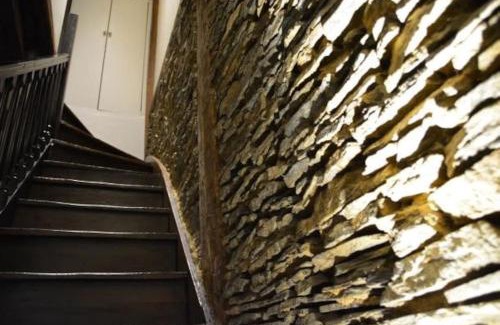 Bouillon House | La Légende - Gîte dans un quartier pittoresque