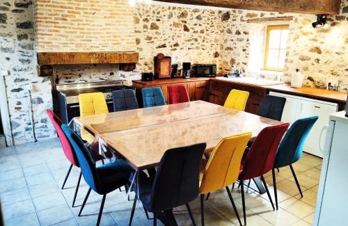 La Foret-sur-Sevre House | la longère du plessis Mornay, 30 min du Puy du fo, wifi, parking, jardin