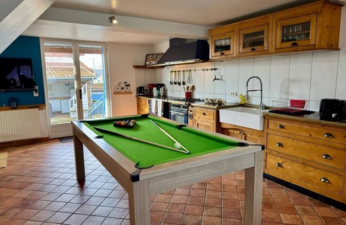 Cottenchy House | "La Maison Bleue", calme, jardin, billard