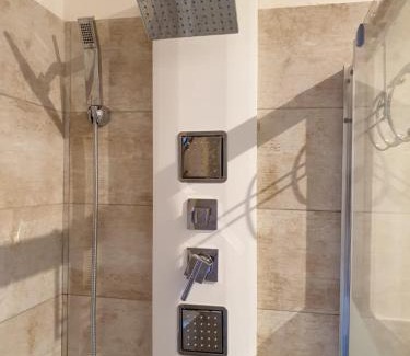 Aci San Filippo Apartment | La Maison de la Lumière