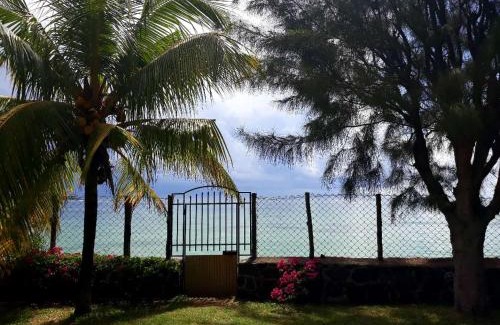 Morcellement Raffray Bed & Breakfast | La Maison de la plage - Guest House