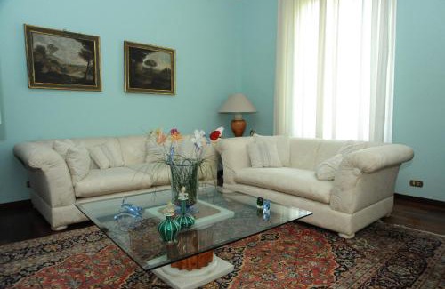 Old Town Bed & Breakfast | La Maison Du Charme Modena