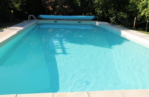 Bertric-Buree House | La Maison du Jardin, a two bedroomed cottage, with amazing views and sunsets.