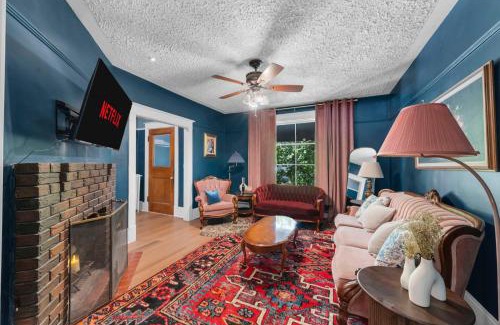 Moncton House | La Maison Victoria - 9 MINS- YQM Country Fest