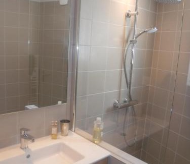 Albi House | La Maisonnette de l'échappée verte.