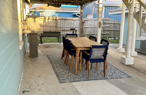 Kiska Beach Cottage | La Margarita - Sunnyside Breeze Cottage/Walking Distance to Laguna Beach