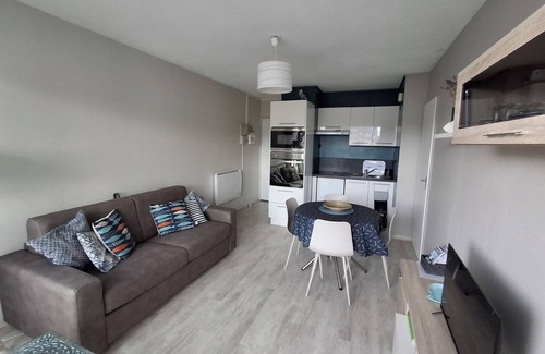 Saint-Jean-de-Brebeuf-sur-Seulles Apartment | La Marina, Normandy, Apartment 4 people with sea view and port