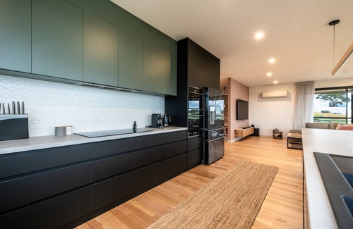 Swansea House | La Mer - A seaside Sanctuary