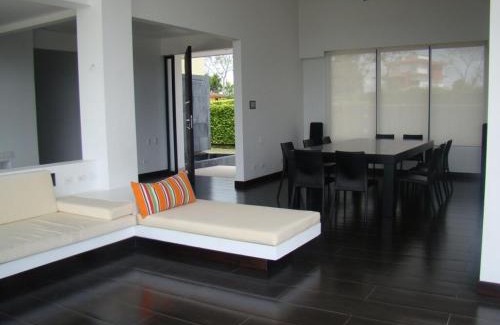 Montenegro Villa | La Montaña Mágica