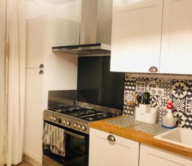 Aujargues House | La movida