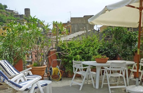 Vernazza House | La Nave
