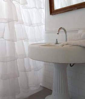 Tres de Abril House | La pacaa`