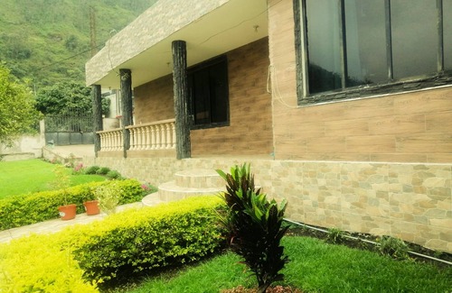 Banos de Agua Santa House | La Ponderosa Vacation Home