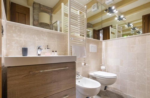 Sasso Marconi Bed & Breakfast | La Quercia-Entire Villa