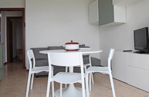 Pieve Apartment | La Quiete 24 Lake view apartment by Gardadomusmea