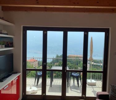 Pieve Apartment | La Quiete 56 Lake view Apartment by Gardadomusmea