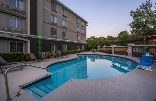 Hoover Hotel | La Quinta by Wyndham Birmingham Hoover