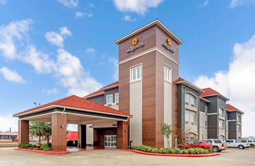 Orange Hotel | La Quinta by Wyndham Orange