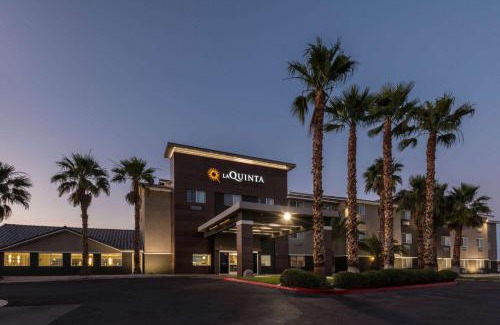 Sunrise Manor Hotel | La Quinta Inn & Suites by Wyndham Las Vegas Nellis