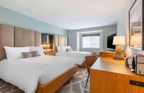 Tempe Hotel | La Quinta Inn & Suites by Wyndham Tempe University/Phoenix