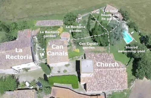 Maia de Montcal House | La Rectoria de Dosquers 24p