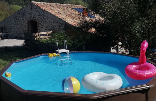 La Penne House | La Rena, self-catering barn, bikers and horse riders welcome. Sleeps 2-8