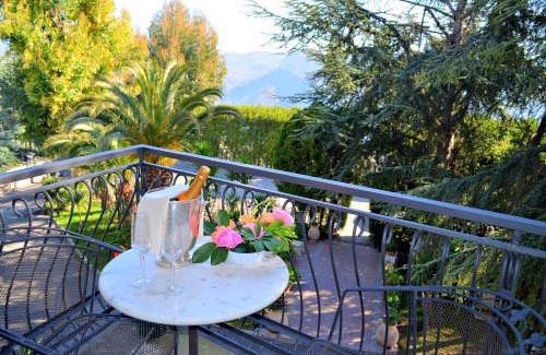Ventimiglia Hotel | La Riserva di Castel d'Appio- Charme & Relax