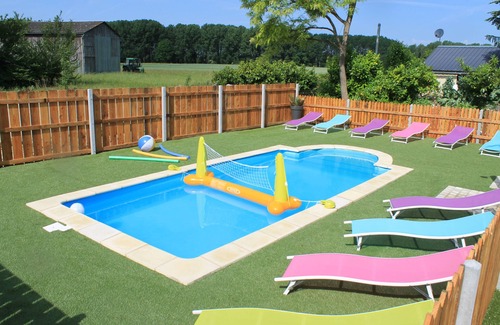 Deneze-sous-le-Lude House | La Rocaille at La Cerniére with shared Pool