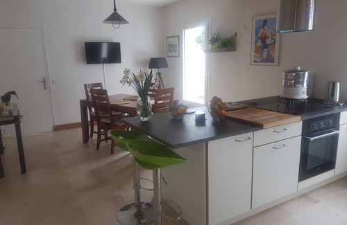 La Jarrie House | La Rochelle-Chatelaillon,property equipped With a Pool and a Garden of 400m²