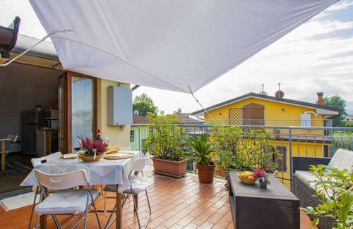 Lucca Apartment | La Rondine (LUU280) by Interhome
