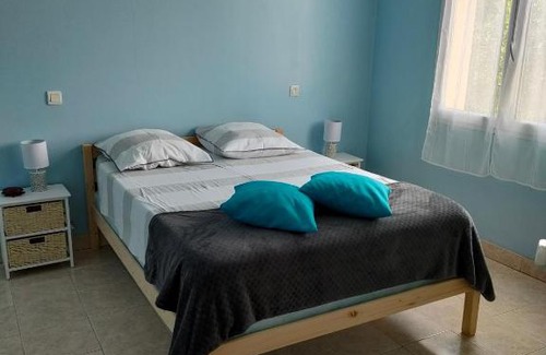 Creysse Apartment | la roseraie