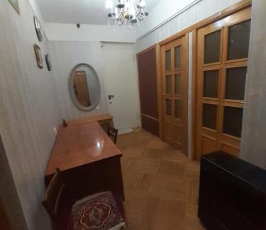 Alaverdi Apartment | LA's Apartment with closed parking