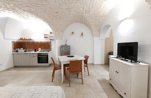 Old Town Cisternino Apartment | La Scala del Borgo